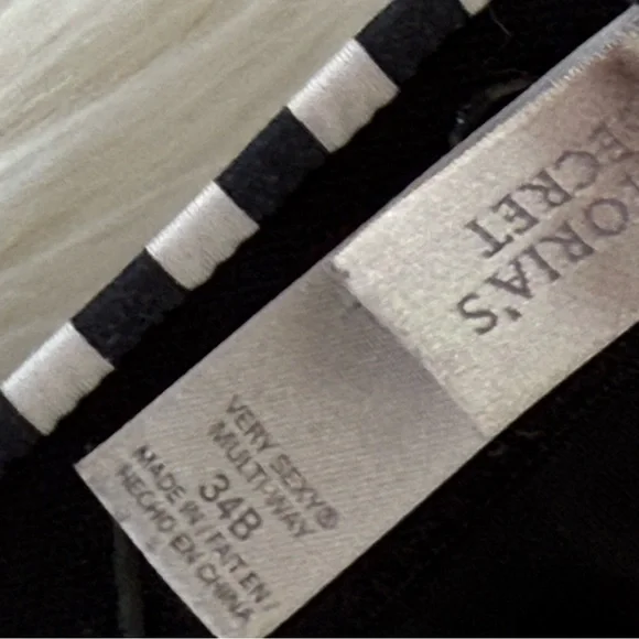 34B/S RARE Vs Victoria Secret Black & White Striped VERY SEXY multi-way push up - Picture 14 of 15